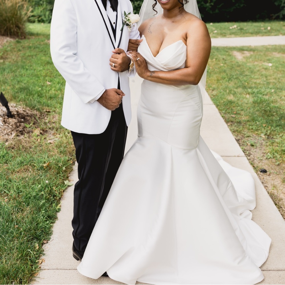 Sophisticated Ivory Bridal Gown